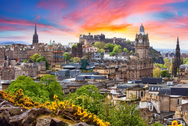 Dramatic skyline over Edinburgh Castle